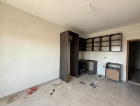 Çolakibrahim Mahallesi’nde Modern Ve Konforlu 1+1 Satılık Daire