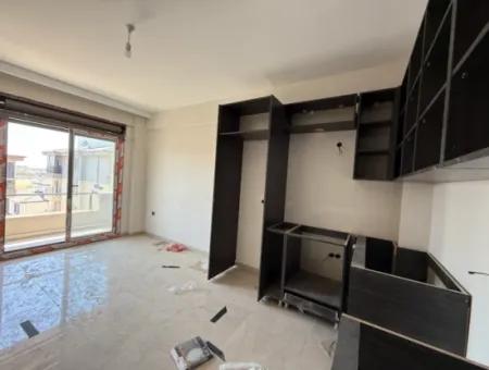 Çolakibrahim Mahallesi’nde Modern Ve Konforlu 1+1 Satılık Daire