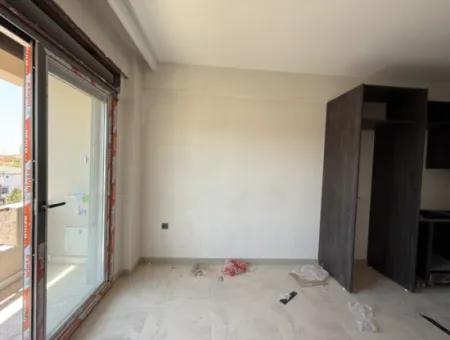 Çolakibrahim Mahallesi’nde Modern Ve Konforlu 1+1 Satılık Daire