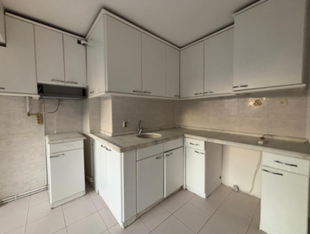 Narlıdere Huzur Mahalellesinde Metro Yakını 3+1 Kiralık Daire