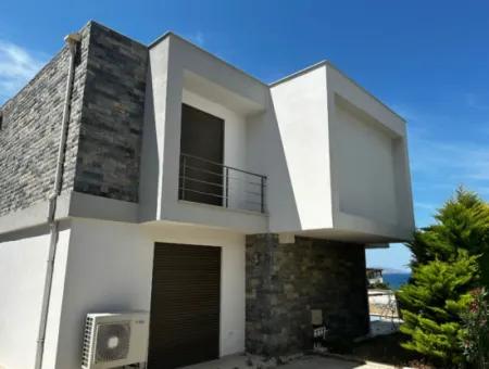 Turgutreis Yalı'da Denizin Kıyısında Müstakil Lüks Villa