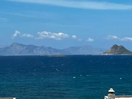 Turgutreis Yalı'da Denizin Kıyısında Müstakil Lüks Villa