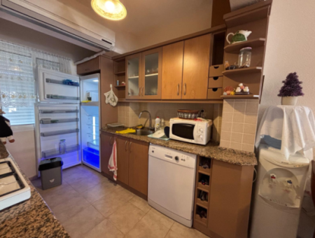 Çeşmede Özel Plajlı Yıldız Sahil Sitesinde 2+1 Kiralık Daire!