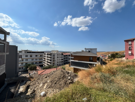 Seferihisar Devlet Hastanesi Yakın 300M2 Satılık İmarlı Arsa