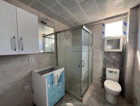 Seferihisar Camikebir Mahallesinde Yatırıma Uygun Satılık Komple Bina