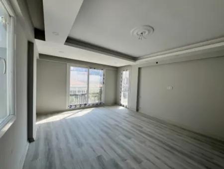 Seferihisar Camikebir Mahallesinde Yatırıma Uygun Satılık Komple Bina