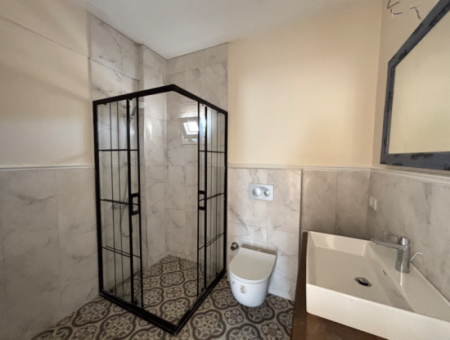 Seferihisar İhsaniye Köyünde Modern Mimari Dubleks Satılık 3+1 Daire