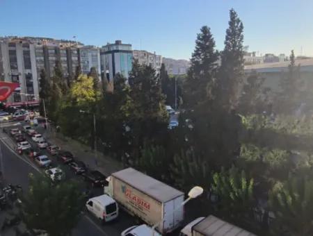 Fuarının Yeşil Doğasına Manzaralı Asansörlü Doğalgazlı 3+1 Daire