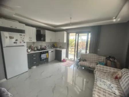 Çolakibrahimbey’de, Catamaran Sitesi’nde Bahçe Kullanımlı Satılık 2+1 Daire