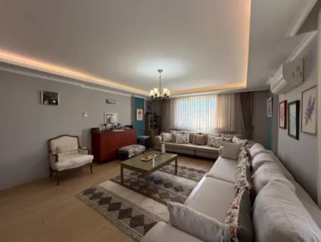 Sığacık Marina Yakınında Geniş Ve Konforlu Satılık Daire!