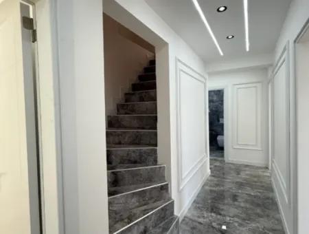 Sığacık’ta Yaz-Kış Yaşama Uygun 5+1 Daire