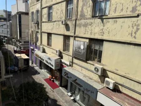 Mimar Kemalettinde Kiralık Ofis Gazi Bulvarı 2 Bina Mesafe'de