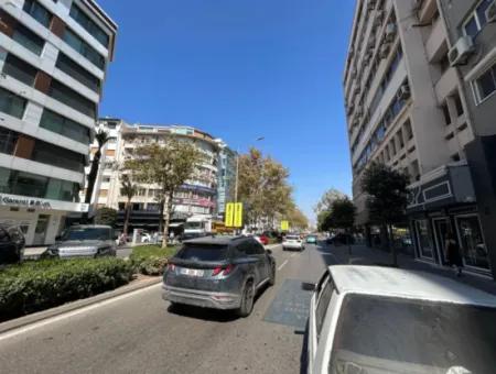 Cumhuriyet Meydanı’na Yürüme Mesafesinde 160 M2 Kiralık  Lüks Ofis!