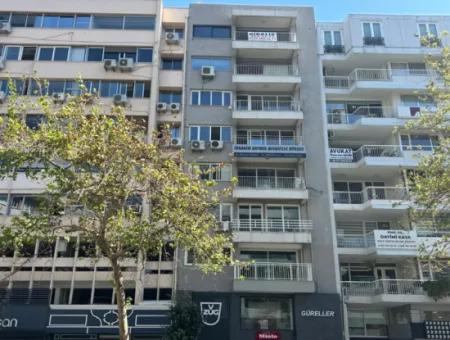 Cumhuriyet Meydanı’na Yürüme Mesafesinde 160 M2 Kiralık  Lüks Ofis!