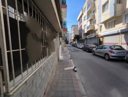 Alsancak Kahramanlar’da Satılık Arsa – Ticari Ve Yatırım Fırsatı!