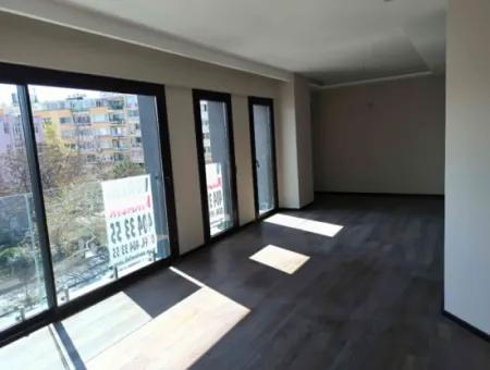 Cumhuriyet Bulvarı’nda Sıfır Binada Kiralık Prestijli İşyeri