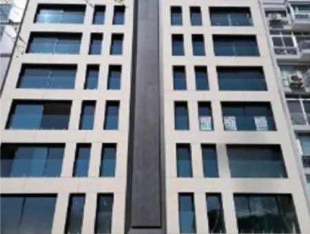 Cumhuriyet Bulvarı’nda Sıfır Binada Kiralık Prestijli İşyeri