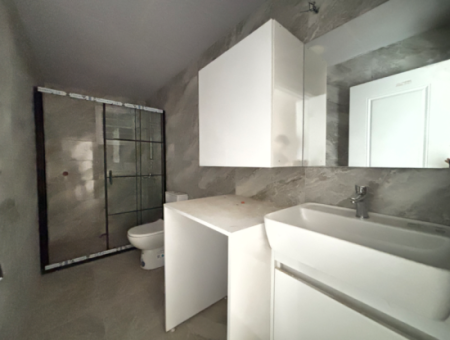 Seferihisar Adliye Sarayı Yakınında 3+1, 120 M2 Satılık Daire