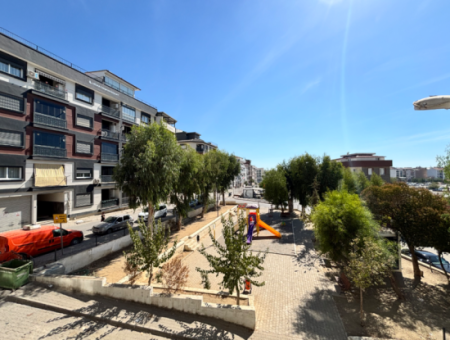 Seferihisar Adliye Sarayı Yakınında 3+1, 120 M2 Satılık Daire