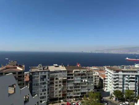 İzmir’in En Prestijli Sitelerinden Tibaş Sitesinde, 7. Katta Yer Alan 130 M² Ferah Daire Kiralık!