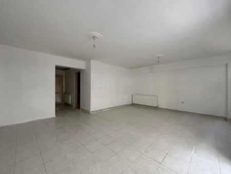 Alsancak Kıbrıs Şehitlerinde 2.Kat 3+1 Kombili Asansörlü Kiralık İş Yeri!