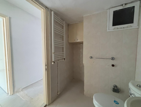 Alsancak Kıbrıs Şehitlerinde 2.Kat 3+1 Kombili Asansörlü Kiralık İş Yeri!