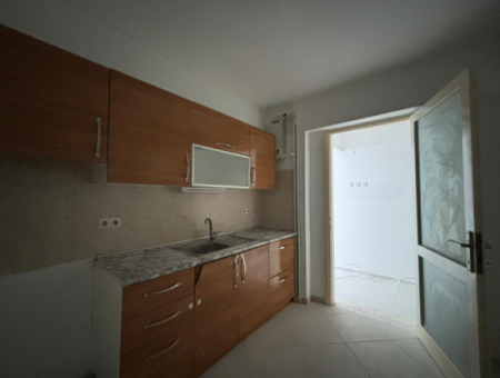 Alsancak Kıbrıs Şehitlerinde 2.Kat 3+1 Kombili Asansörlü Kiralık İş Yeri!