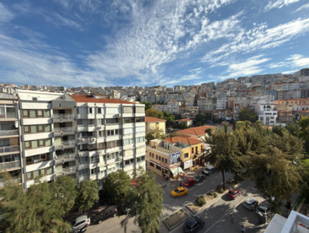 Karataş'ta 4+1  Otoparklı Full Tadilatlı Ara Kat Yalı Dairesi