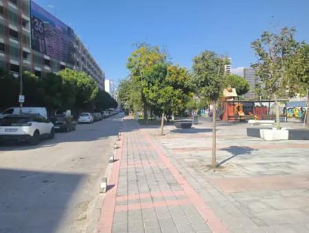 Yatırım İçin Cazip Satılık Dükkan – İzmir Konak / Kahramanlar / Akıncılar Caddesi Üzeri