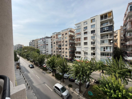Alsancak Şair Eşref Bulvarında 3+1 115M2 Kiralık Daire!