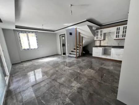 Seferihisar Akarca – Elmastaş Mevkiinde Tam Müstakil 4+1 Deniz Manzaralı Villa
