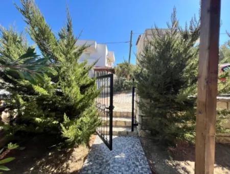 Seferihisar Akarca – Elmastaş Mevkiinde Tam Müstakil 4+1 Deniz Manzaralı Villa