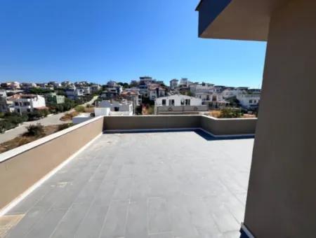 Seferihisar Akarca – Elmastaş Mevkiinde Tam Müstakil 4+1 Deniz Manzaralı Villa