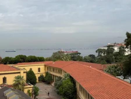 Küçükyalı'da Full Deniz Manzaralı 3+1 140 M2 Masrafsız Daire