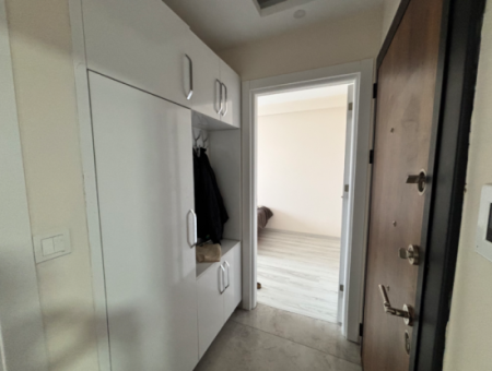 Seferihisar Adliye Sarayı Karşısında Satılık 2+1 Daire
