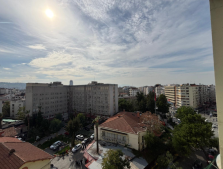 Alsancak  Aliçetinkayada Hastane Acil Karşısı Kiralık İşyeri!