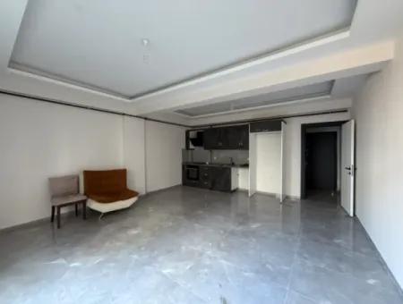 Seferihisar Kent Merkezinde Yerden Isıtmalı, Teraslı Dubleks Kiralık Daire