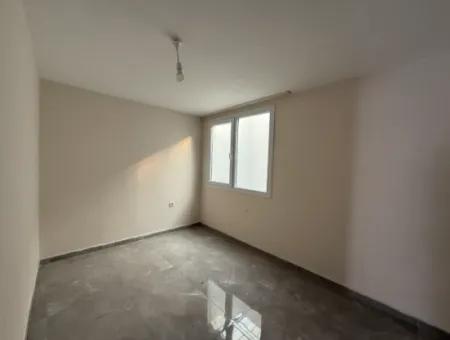 Seferihisar Kent Merkezinde Yerden Isıtmalı, Teraslı Dubleks Kiralık Daire