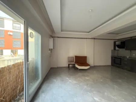 Seferihisar Kent Merkezinde Yerden Isıtmalı, Teraslı Dubleks Kiralık Daire