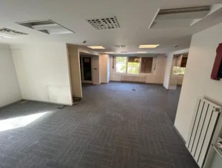 Alsancak Vasıf Çınar Bulvarında 250 M² Prestijli Kiralık İşyeri