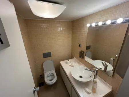 Alsancak Vasıf Çınar Bulvarında 250 M² Prestijli Kiralık İşyeri