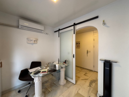 Alsancak Kültür Mahallesin’de Otoparklı 3+1 Masrafsız Kiralık İş Yeri!