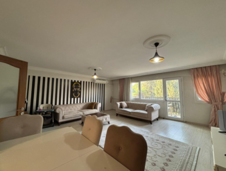 Alsancak Fuar Cepheli Kombili Bakımlı 2+1 Eşyalı Kiralık Daire!