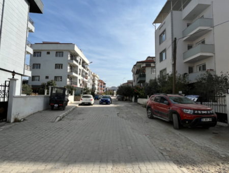 Seferihisar Çolakibrahim Bey Mahallesi – Stadyum Yakınında 2+1 Sıfır Daire