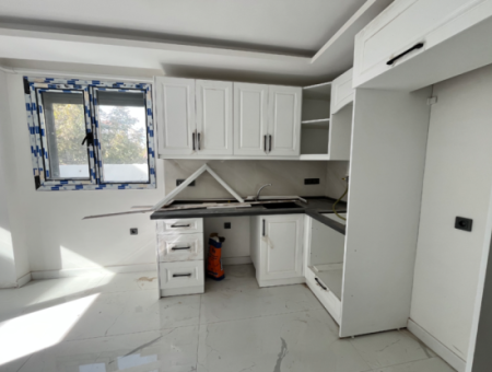 Seferihisar Çolakıbrahim Bey Mahallesi – Stadyum Yakınında Bahçe Kullanımlı 1+1 Sıfır Daire