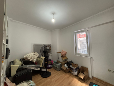 Alsancak Şair Eşrefte 3+1 Otoparklı 4.Kat Bakımlı Kiralık Daire!