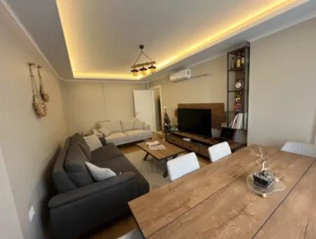 Seferihisar Camikebir Mahallesi – İklımkent Sitesi - Havuzlu, Modern Ve Ferah 2+1 Daire