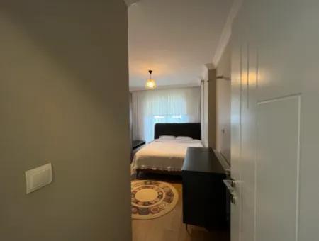 Seferihisar Camikebir Mahallesi – İklımkent Sitesi - Havuzlu, Modern Ve Ferah 2+1 Daire