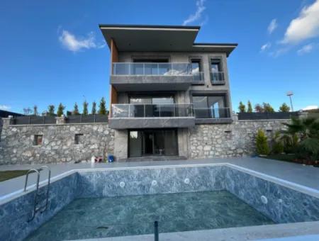 Seferihisar Bahçeşehir – Özel Yaşam Konseptli Lüks Villa