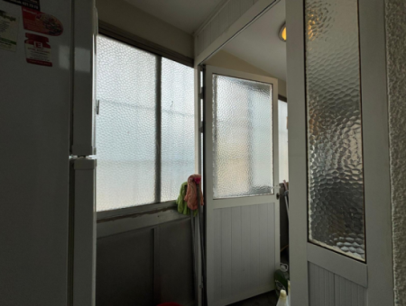 Alsancak Plevne Bul. 1.Kat 3+1 Diş Doktoruna Kiralık Eşyalı Muayene!